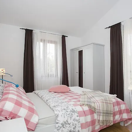 Darinka 658 Сasa de vacaciones Krnica
